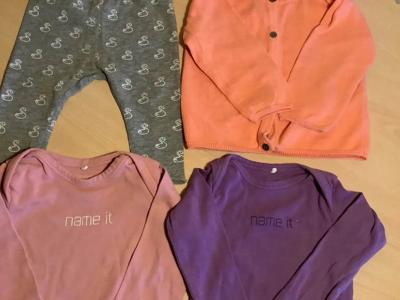 Billede 1 - Helt ny tøjpakke Name it pige str. 68 samlet pris