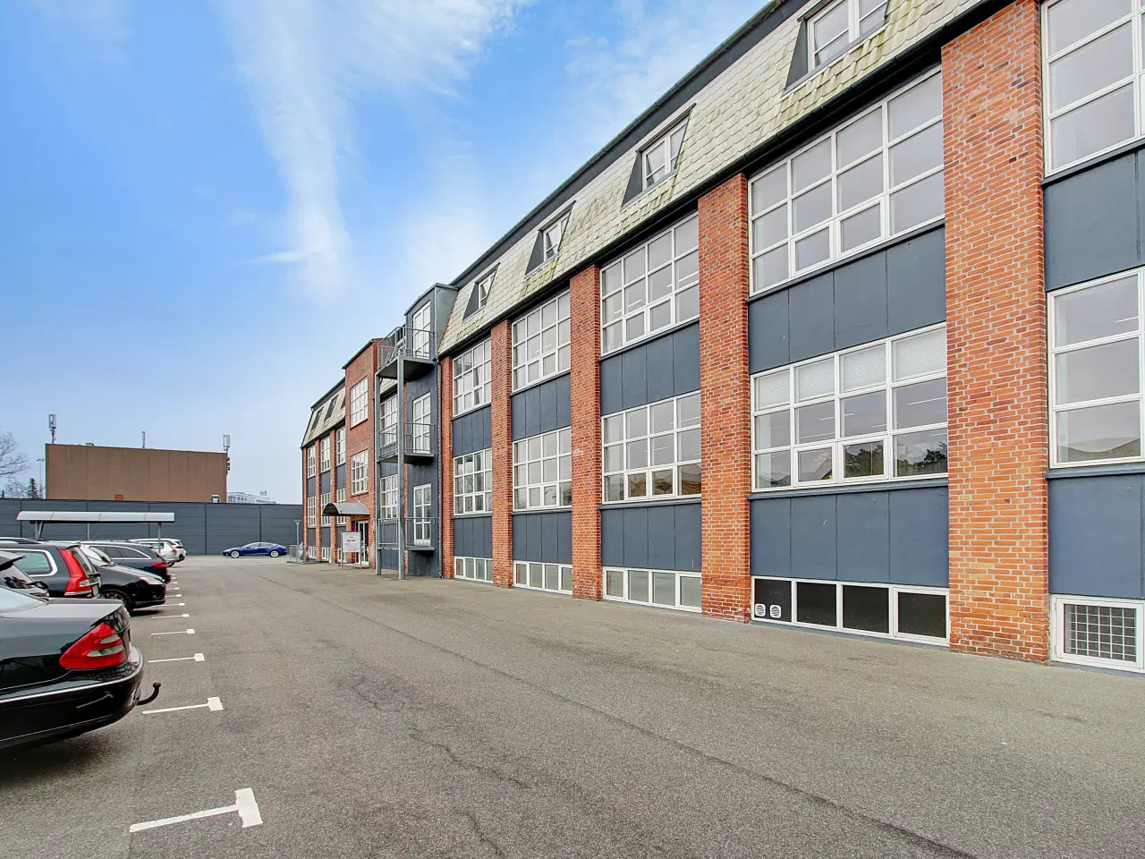 Billede 14 - Moderne kontorer/showroom/undervisningslokaler med godt lysindfald