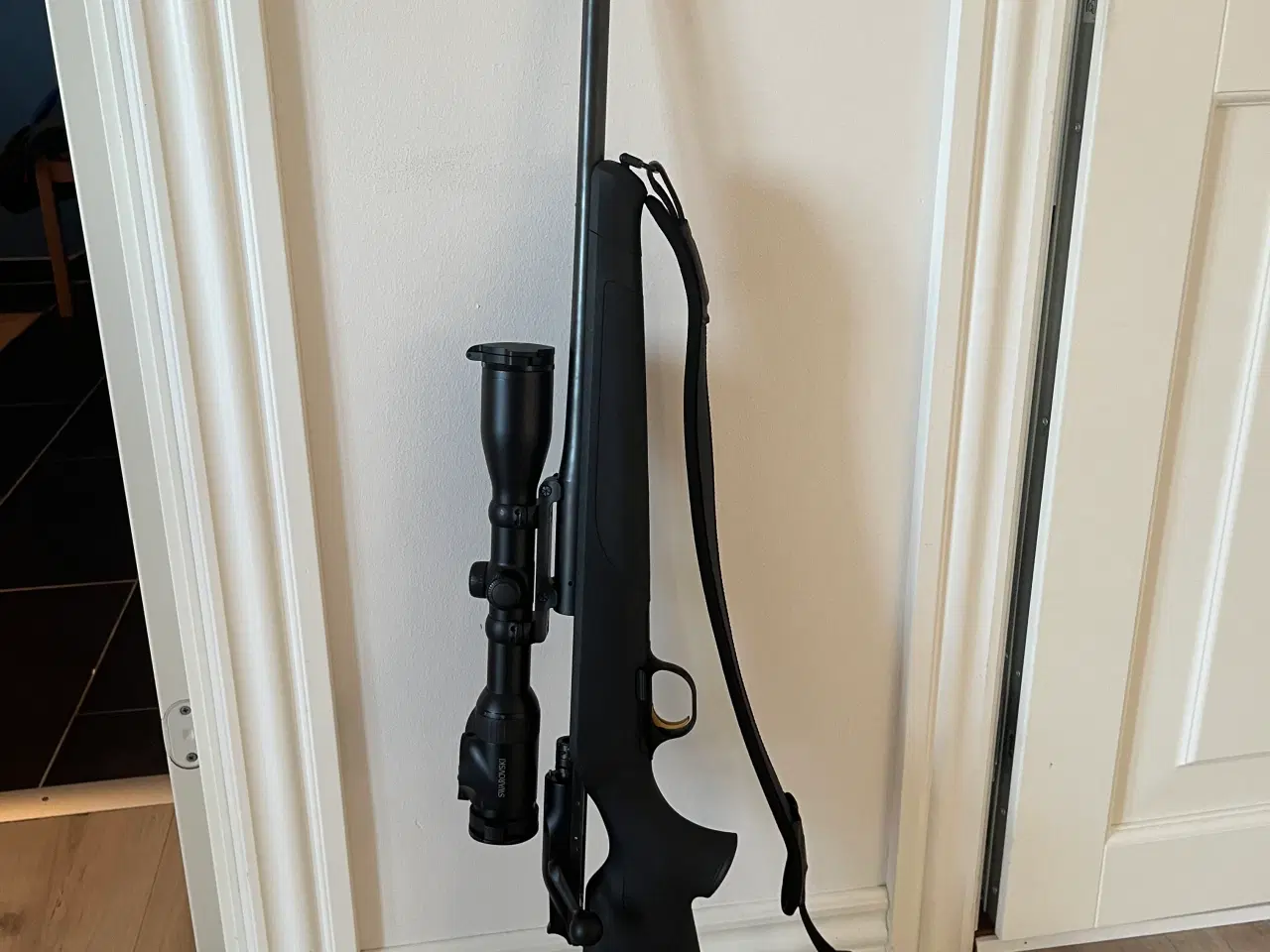 Billede 1 - Blaser R8 Professionel inkl montage og kuffert