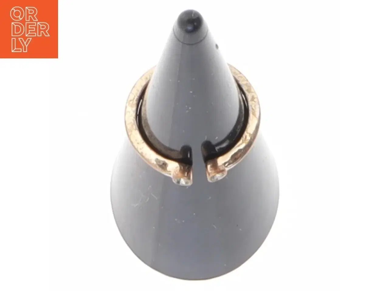 Billede 2 - FIngerring (str. Diameter en og en halv cm)