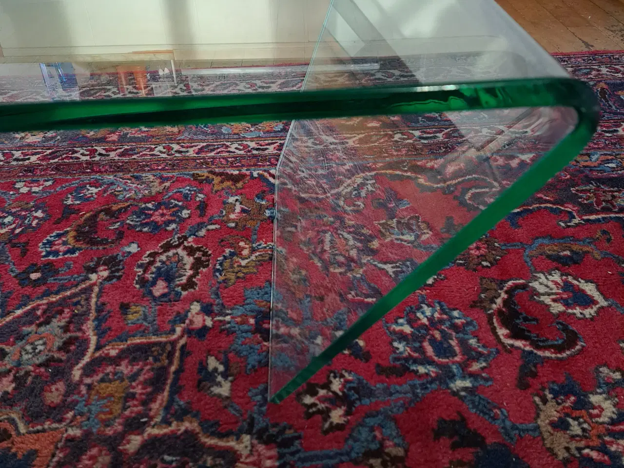 Billede 3 - Sofabord  i massivt glas