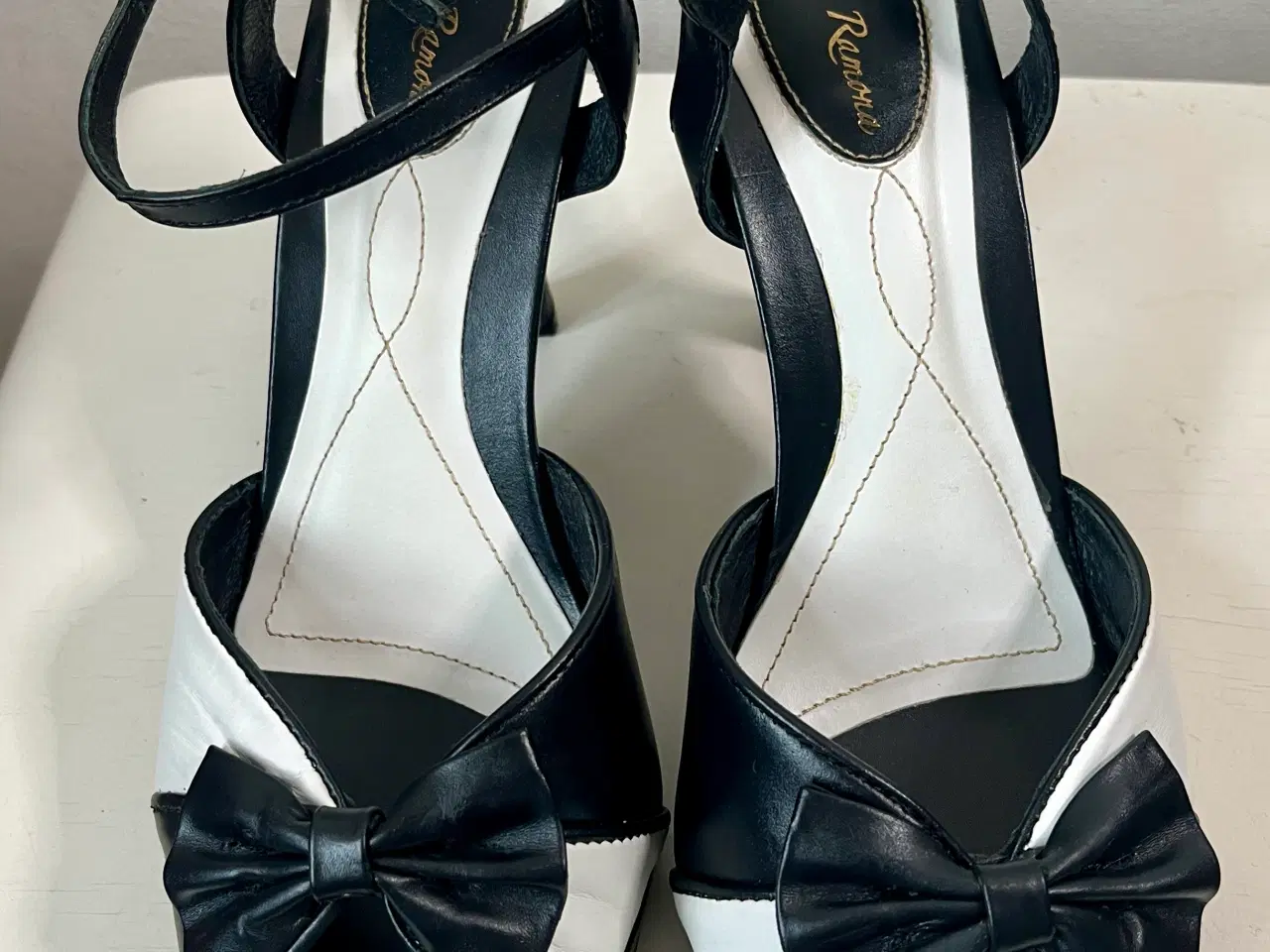 Billede 2 - Lola Ramona, sandaler, str. 40