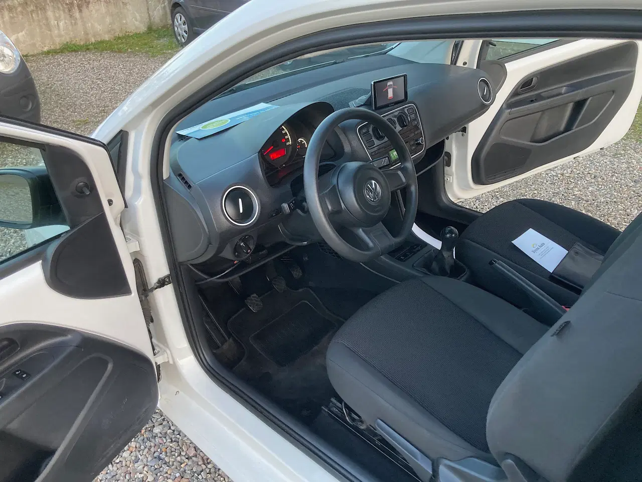 Billede 10 - VW Up Nysyn Lav km meget pæn