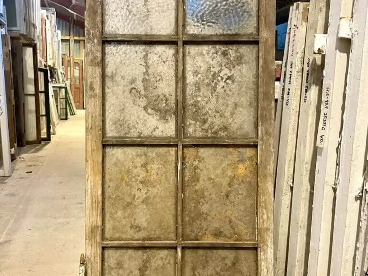 Billede 1 - Original 8-ruders vinduesramme m. råglas