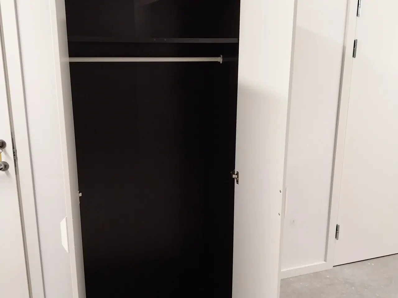 Billede 2 - Ikea Garderobeskab sælges