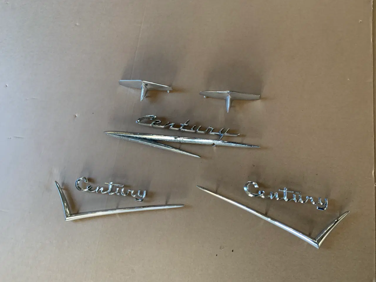 Billede 2 - 1957 Buick Century skrift og håndtag