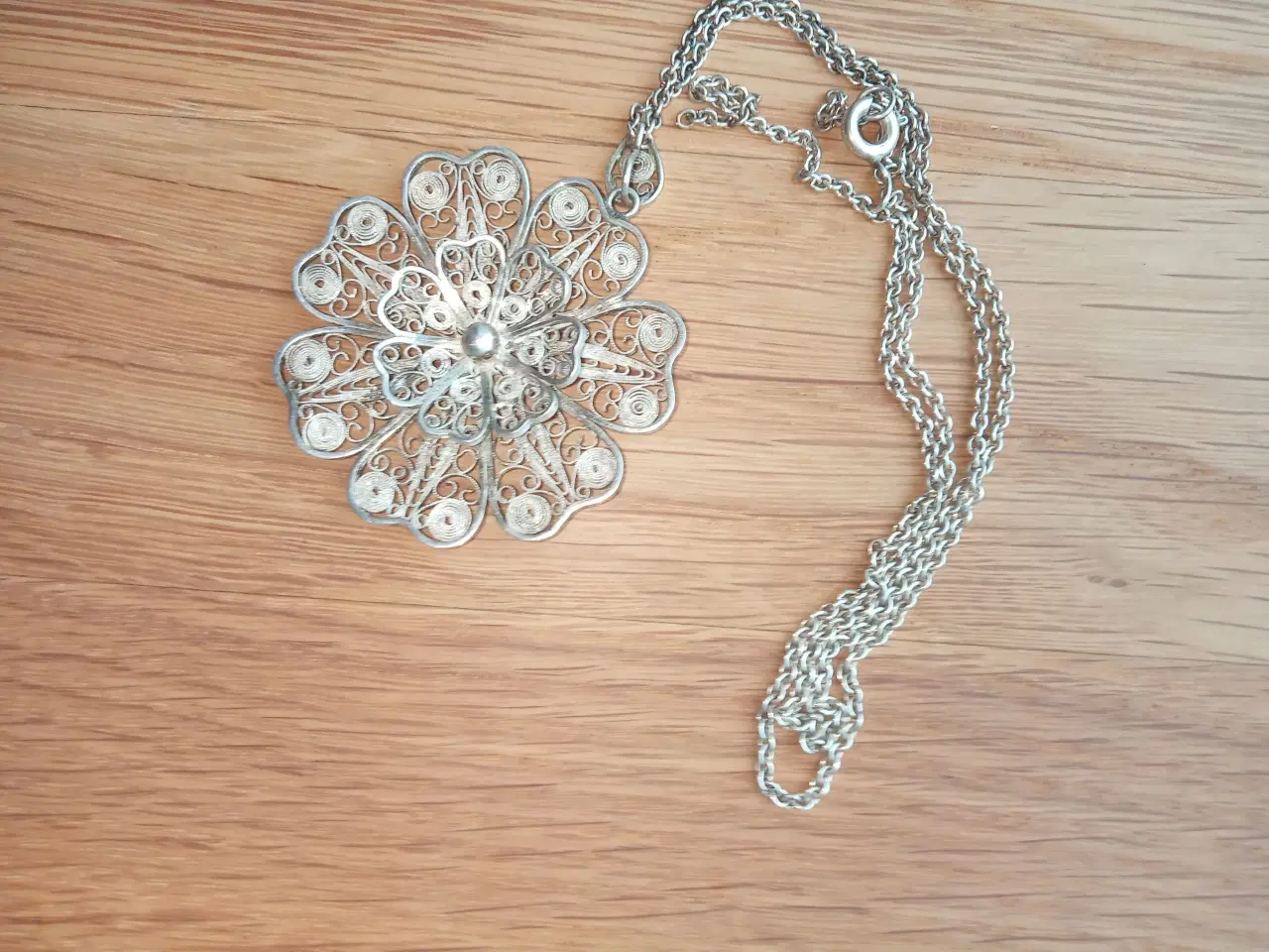 Billede 1 - Filigran halskæde i sølv