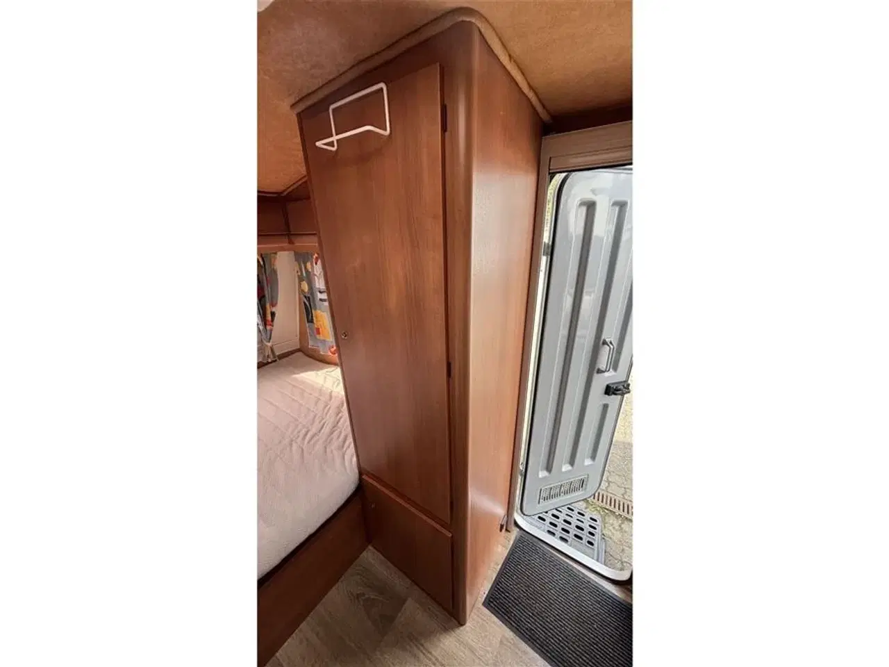 Billede 5 - 2019 - Niewiadow VEGA 365   Pæn og velholdt campingvogn