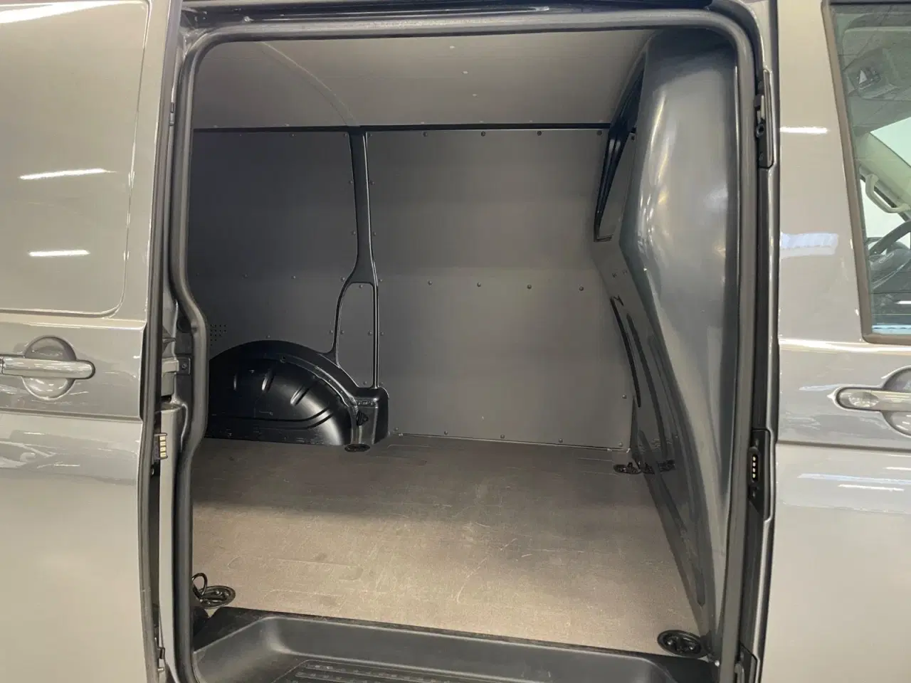 Billede 15 - VW Transporter 2,0 TDi 199 Kassevogn DSG 4Motion kort