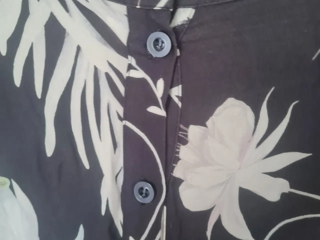 Billede 4 - Nederdel str 44 H&M+Anna Glover 