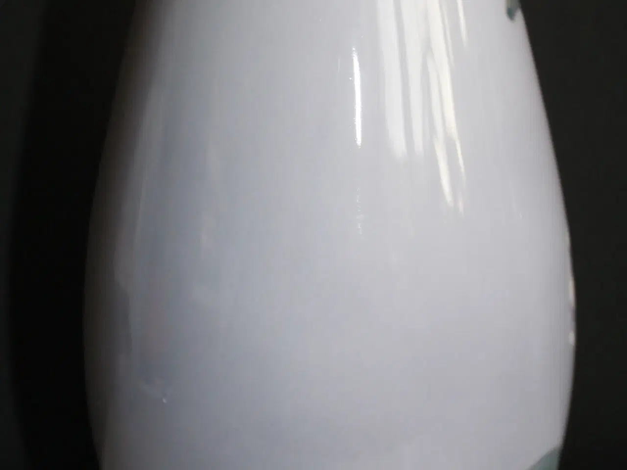 Billede 4 - Vase med hvide blomster, Bing og Grøndahl