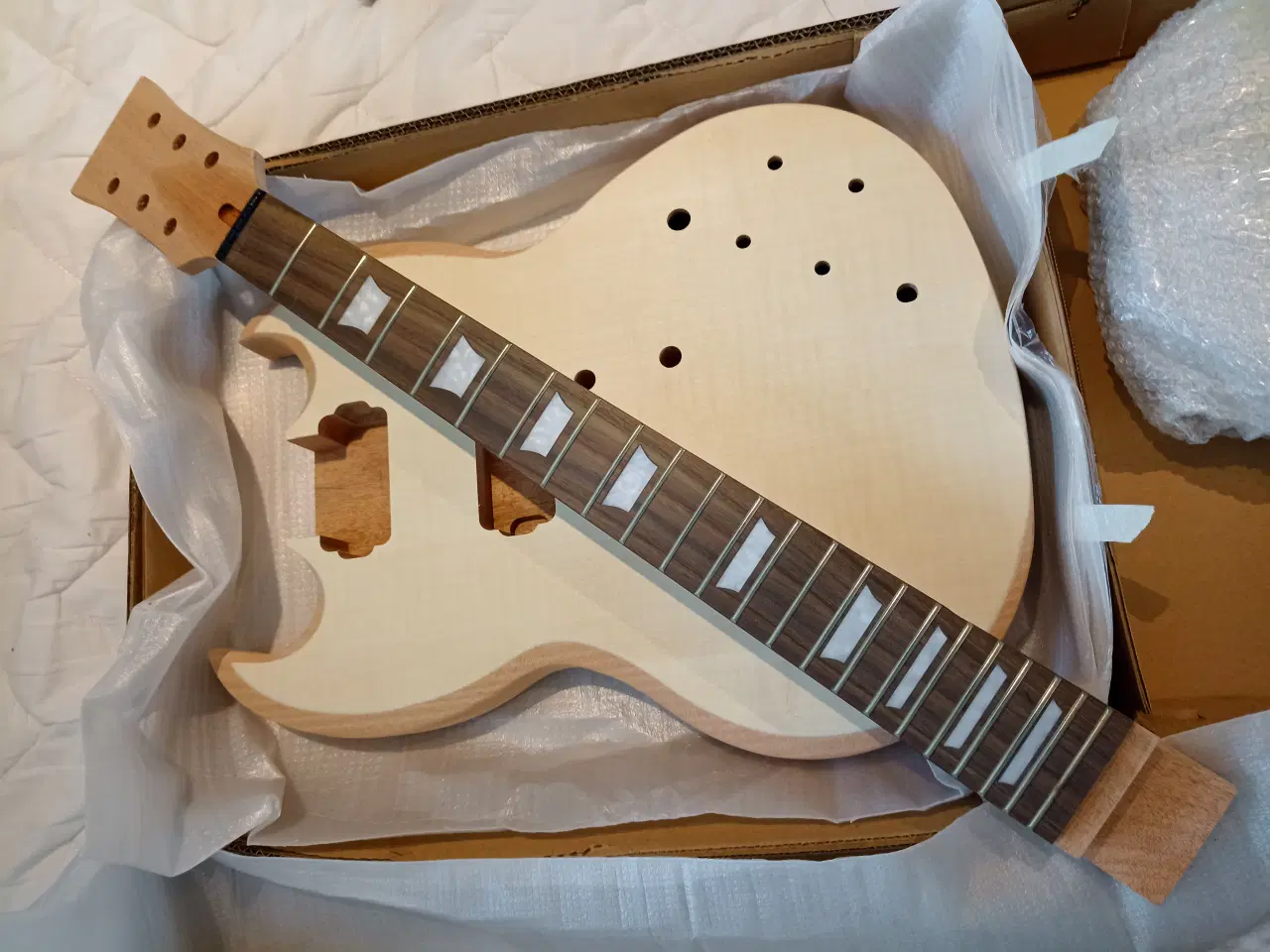 Billede 5 - Guitar kit SG Stil