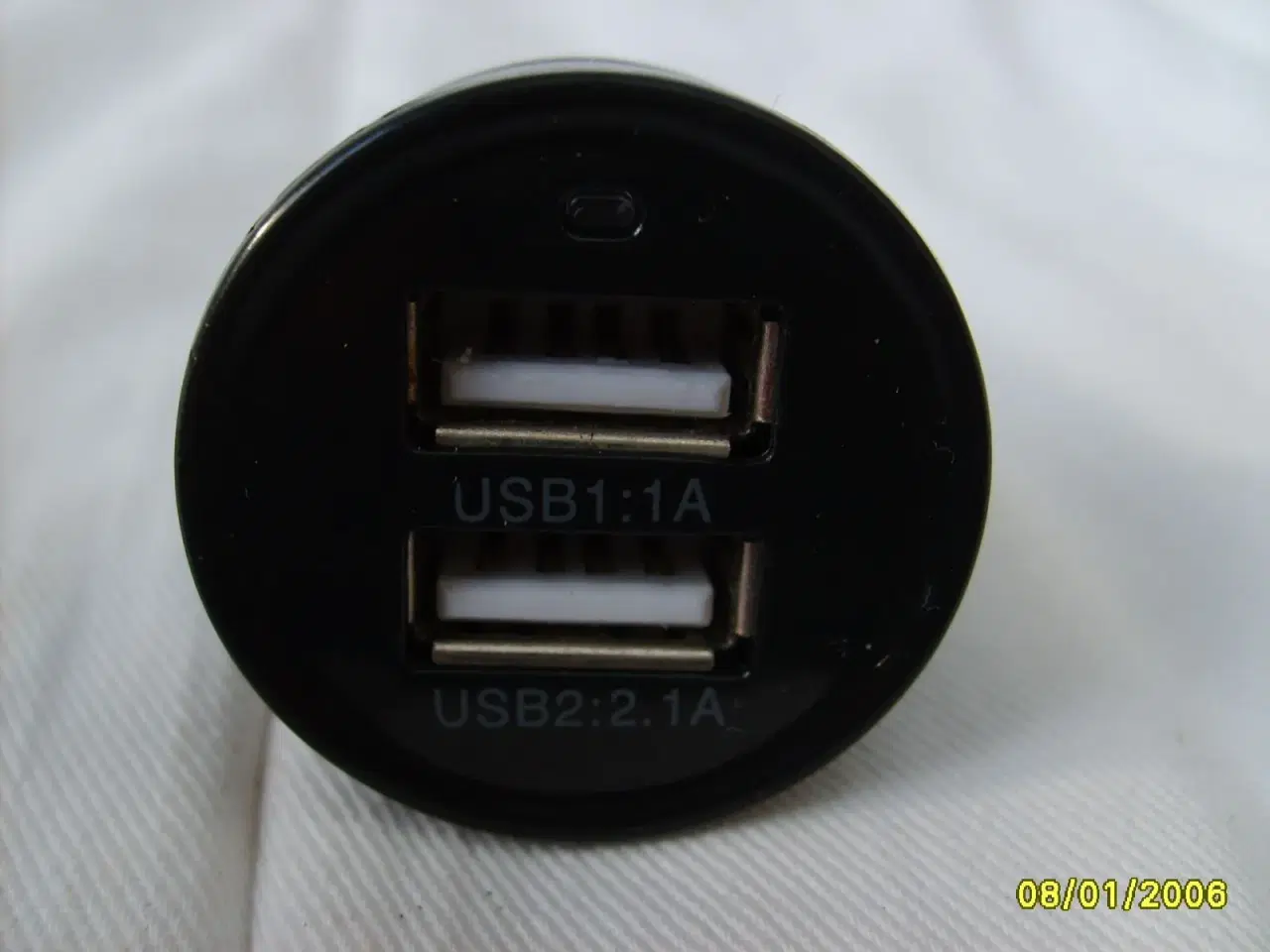 Billede 2 - Autolader/Cigartænderadapter 2 USB stik 2,1A og 1A