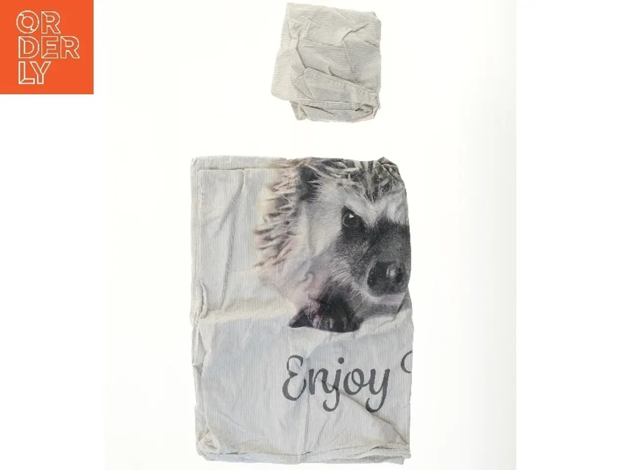 Billede 1 - Dynebetræk med pindsvinemotiv (str. 128x89 & 45x38 cm)