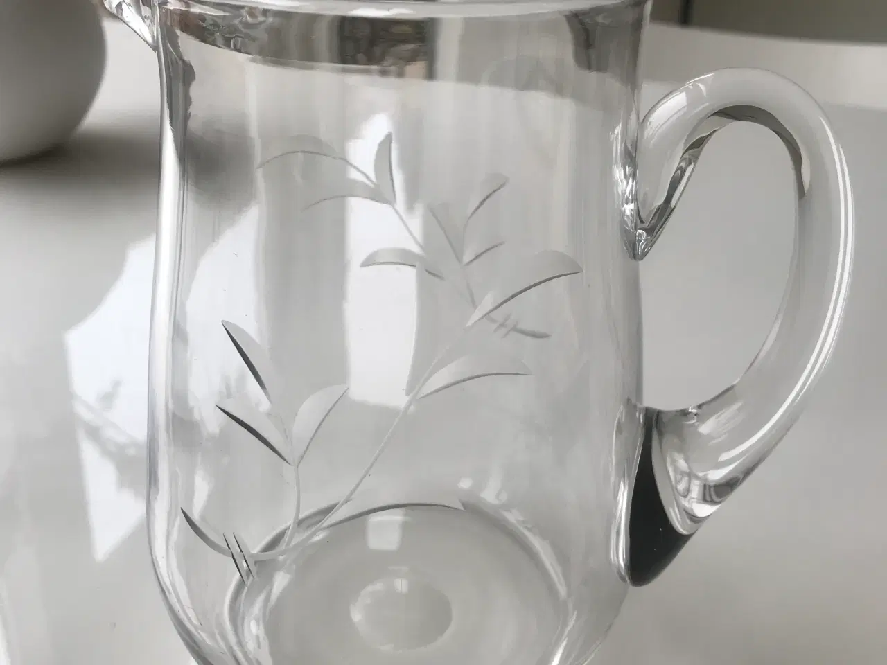 Billede 1 - Kande i glas med slibninger 
