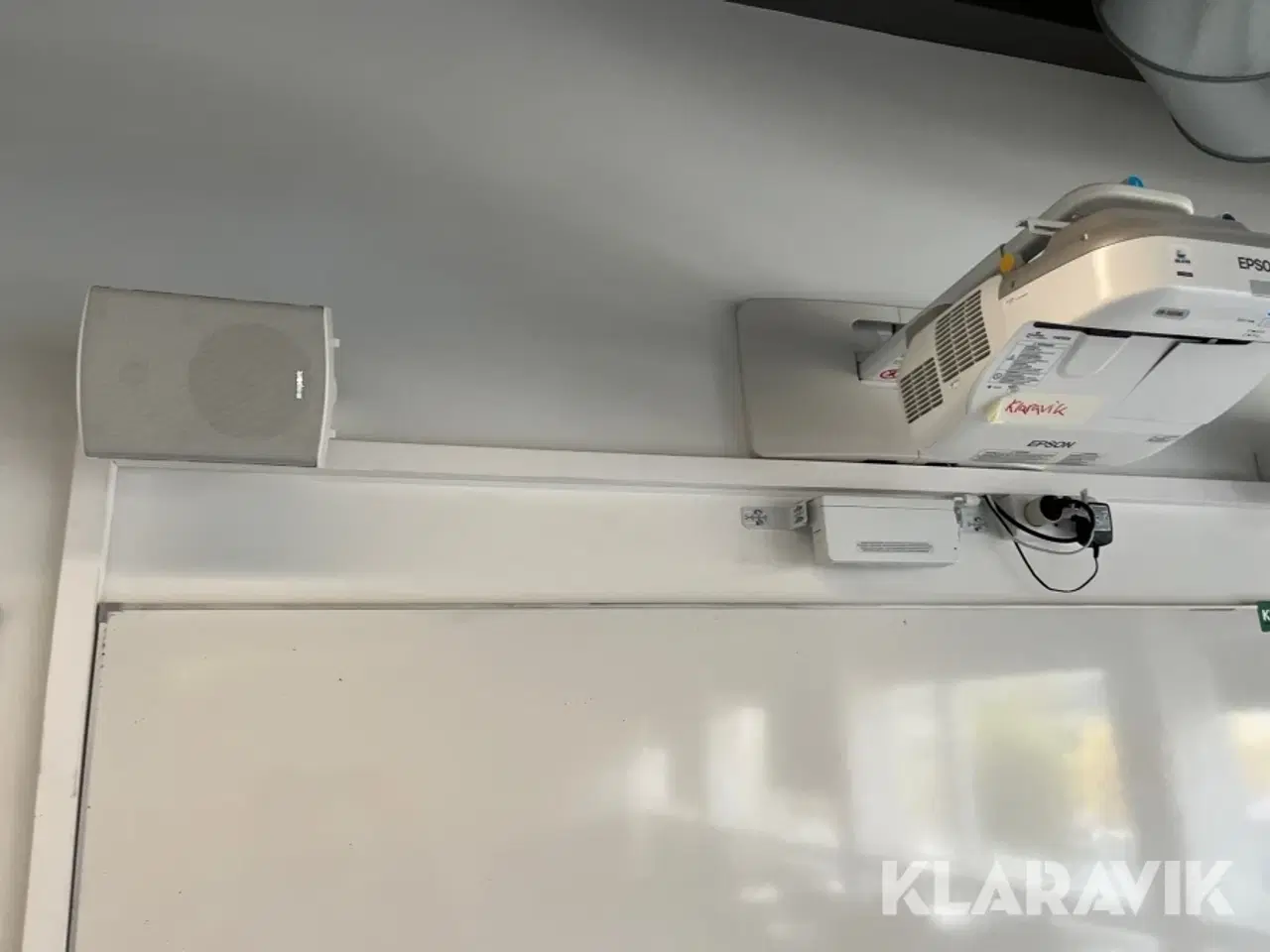 Billede 3 - Projector Epson med whitebordtavle og højtaler
