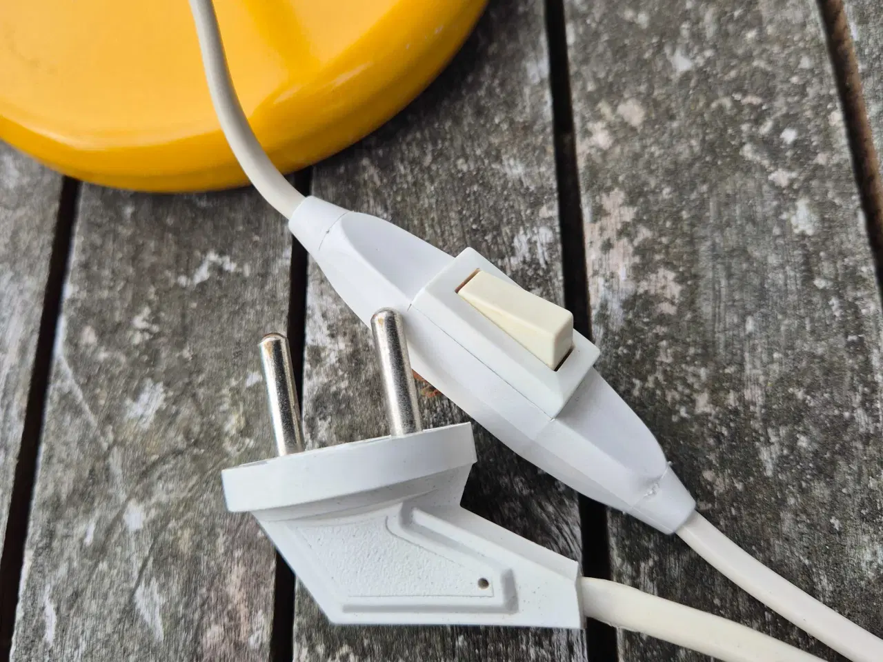 Billede 11 - Herlig gul retro bordlampe 