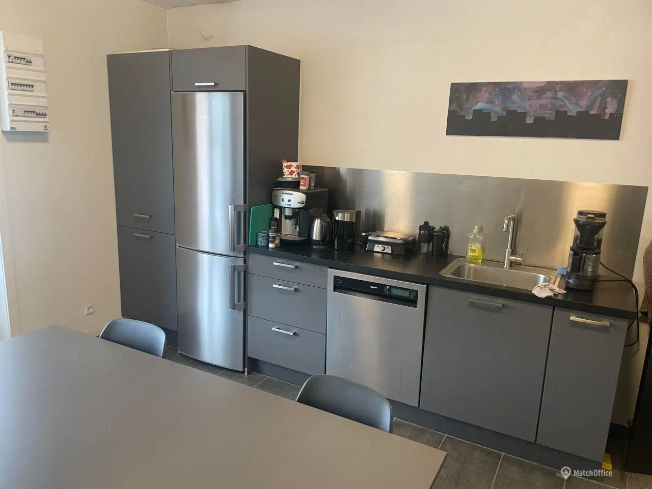 Billede 8 - Industriejendom med regulære 4 haller og flotte velfærdsrum