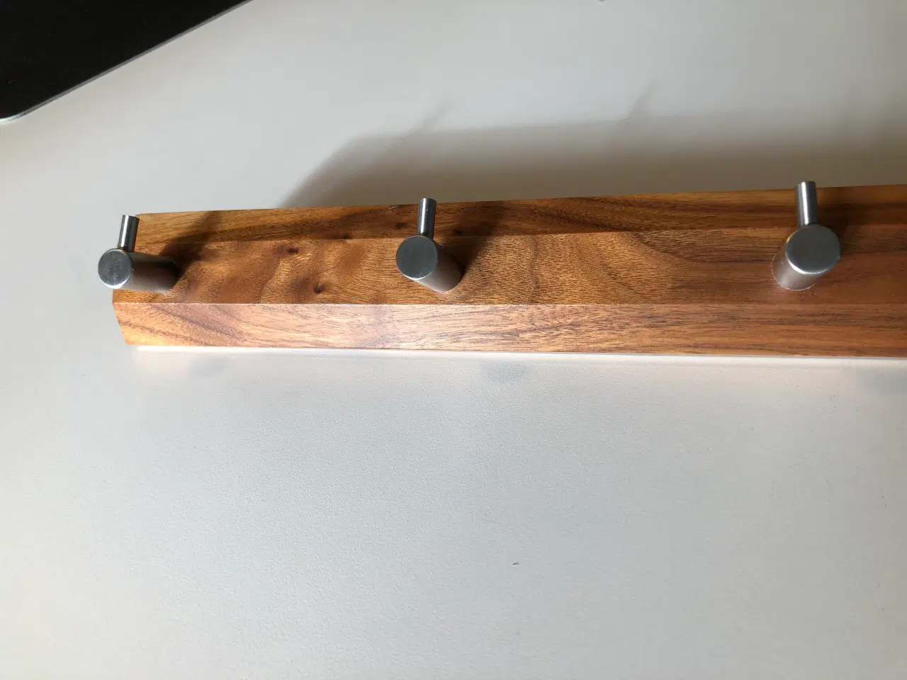 Billede 2 - Knagerække i træ