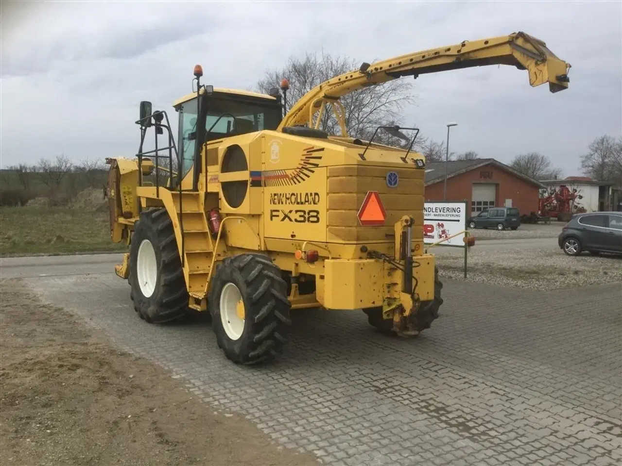 Billede 2 - New Holland FX 38 Velholdt inkl majsbord og pickup