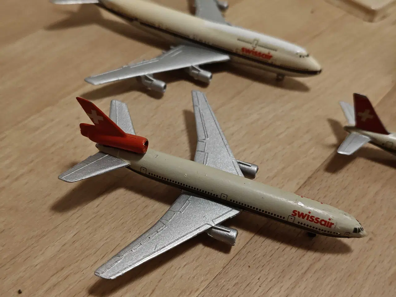 Billede 6 - Legetøjsbiler og flyver