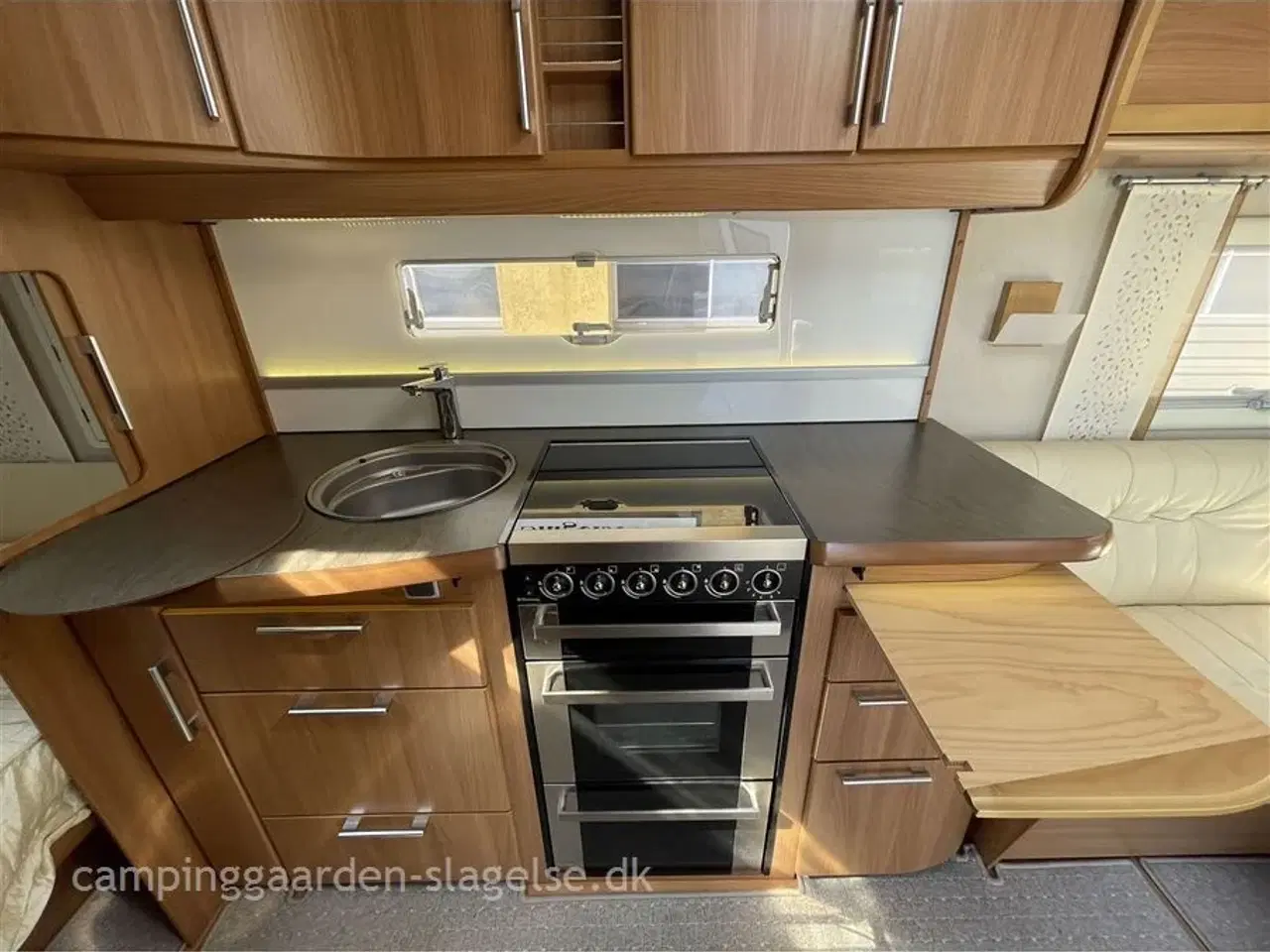 Billede 7 - 2013 - Kabe Royal 560 XL KS   KOMMISSIONSVOGN - Kabe Royal 560 KS – Skandinavisk topkvalitet til livsnydere