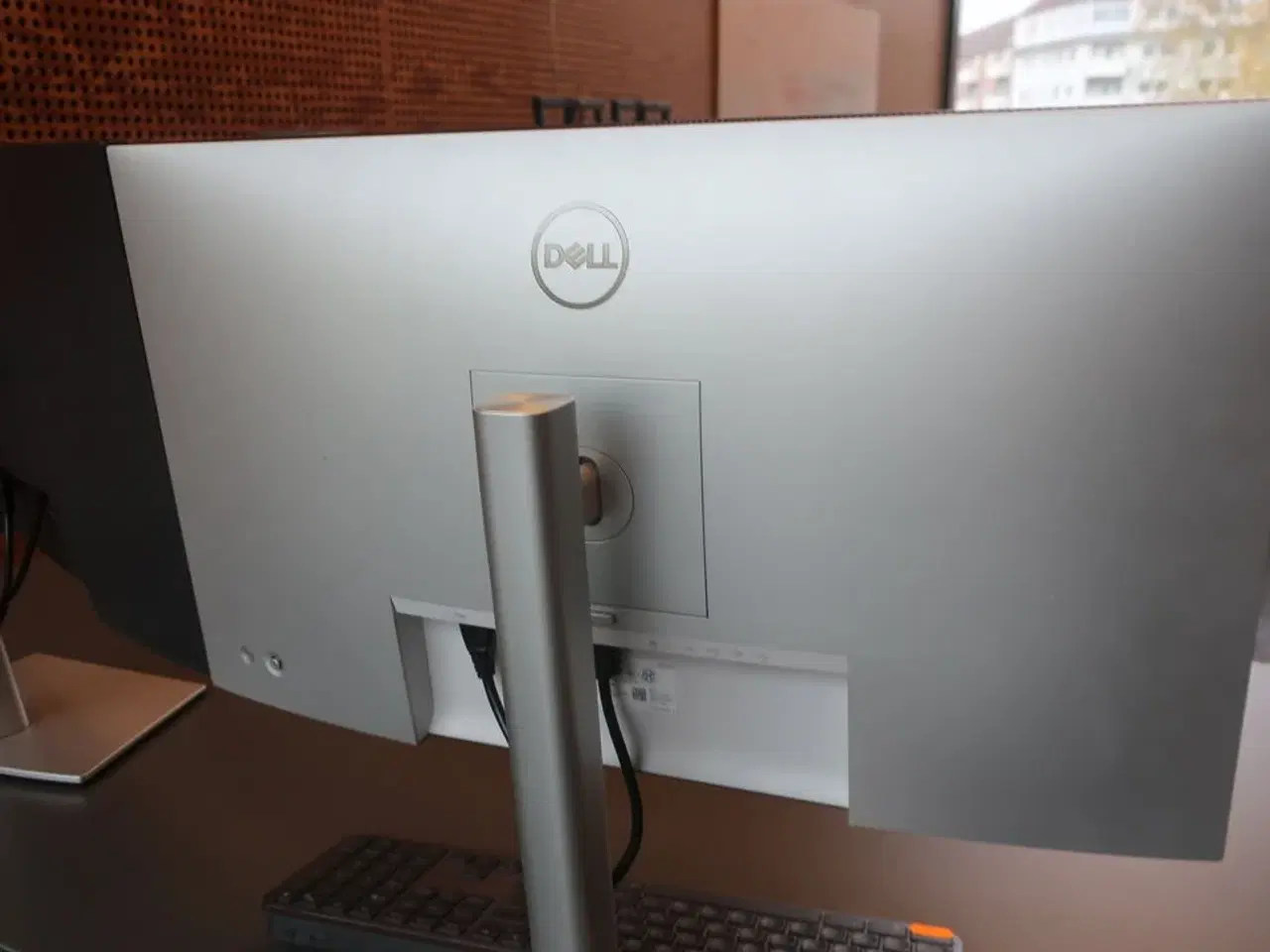 Billede 5 - 2 stk. 27" DELL skærme samt dockingstation og tastatur