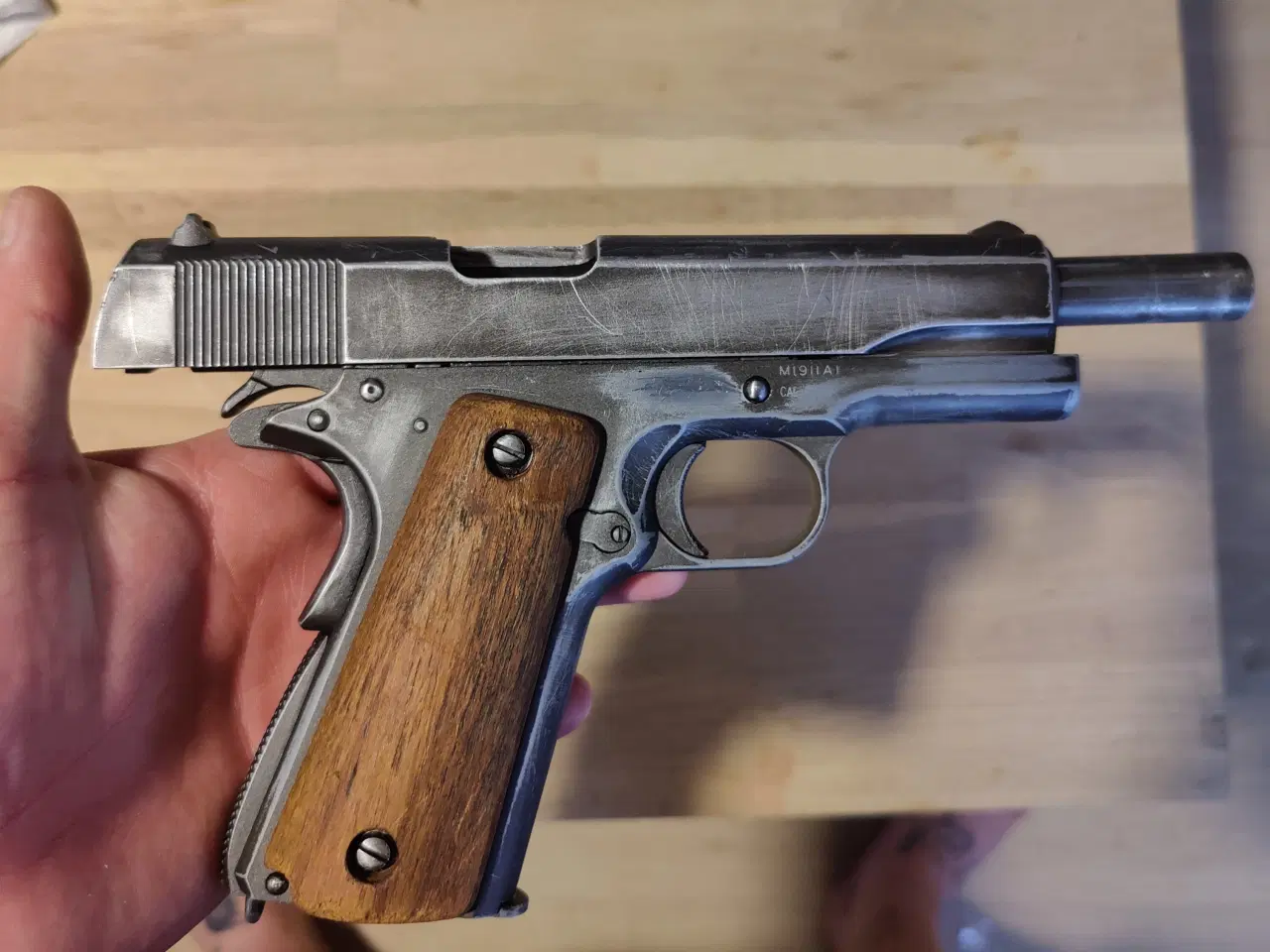 Billede 2 - Cybergun Colt 1911A1 100års jubilæums model.