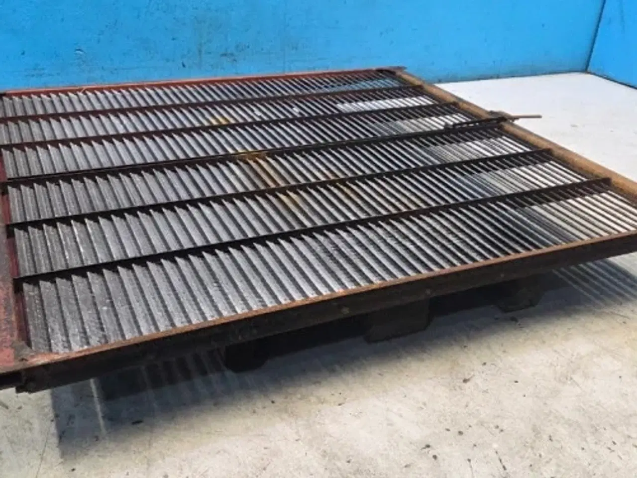 Billede 2 - Case 2388 Undersold 1322464C7  (2)