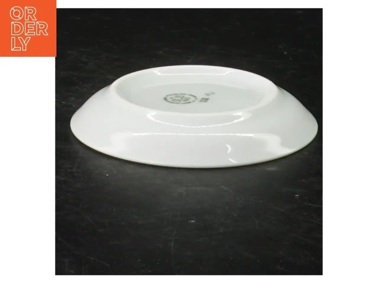 Billede 2 - Porcelænstallerken med blåt blomstermotiv, Demeter fra B&G (str. Ø. 9 cm)