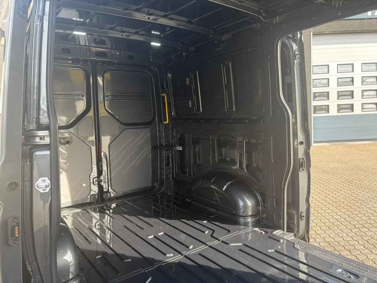 Billede 13 - MAN TGE 3.180 A8 L3H2, Kassevogn