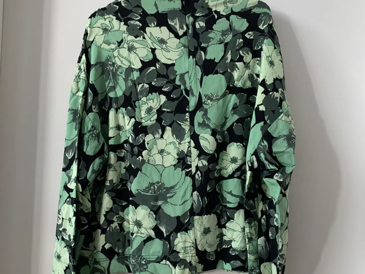 Billede 5 - Lovechild bluse