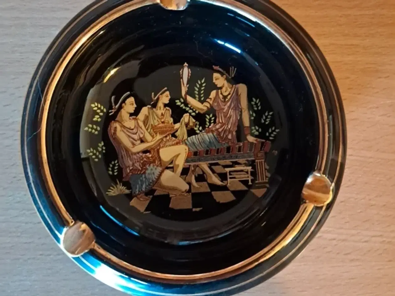 Billede 1 - Håndlavet græsk askebærger, 24K