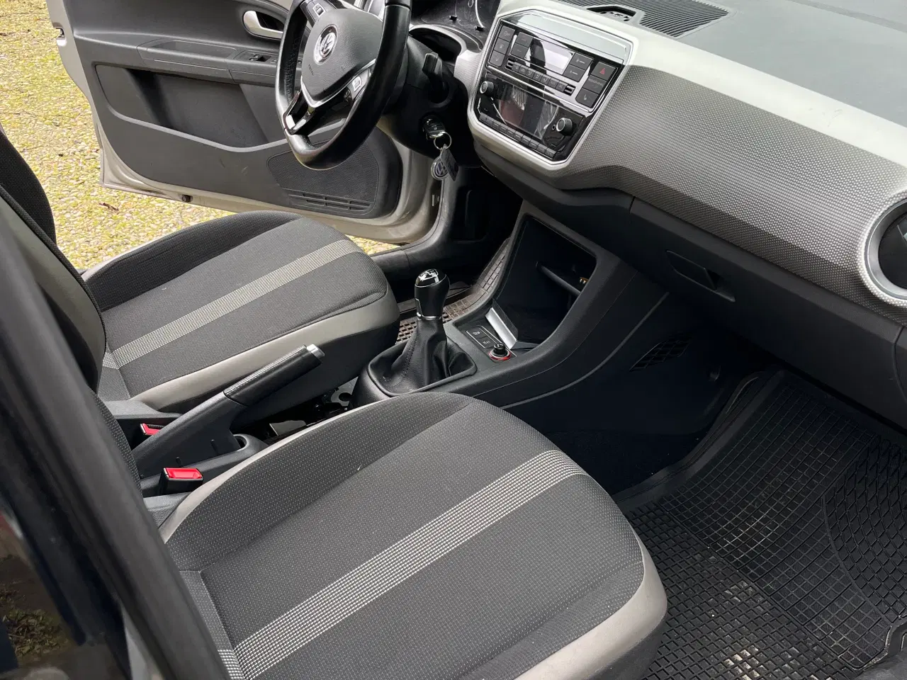 Billede 12 - Lav km-stand - VW High up! 1,0 TSI 