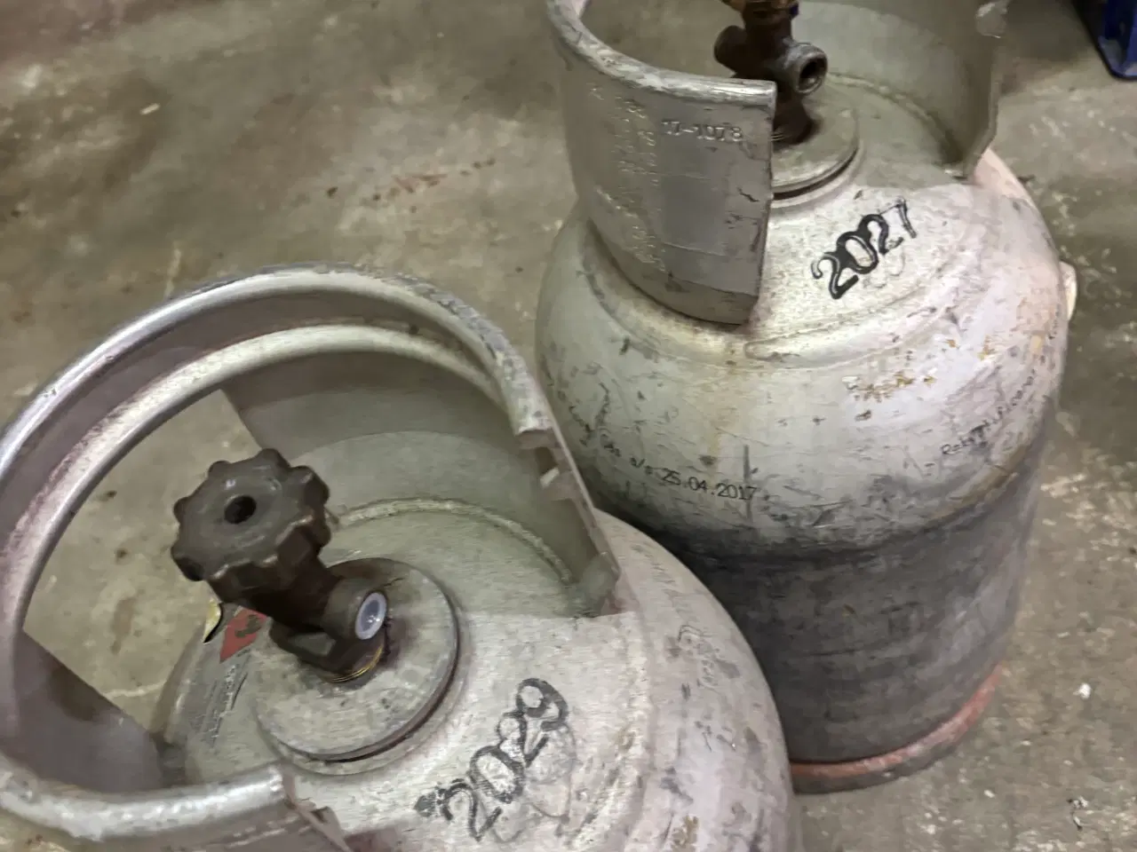 Billede 3 - 2 x truck gasflasker