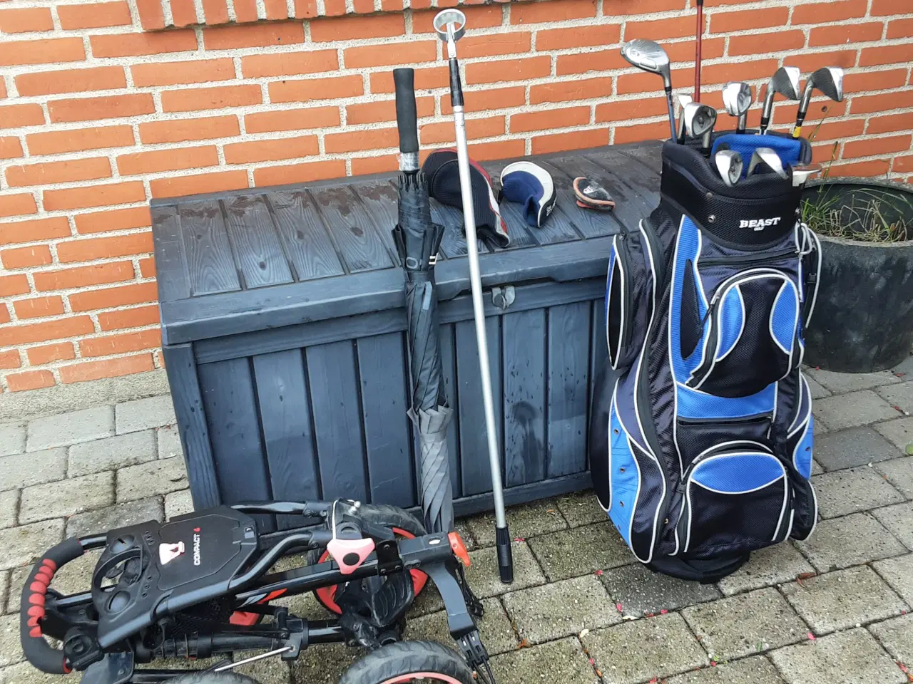 Billede 3 - Golfsæt brugt, incl rejsebærbag, køller, jern, etc
