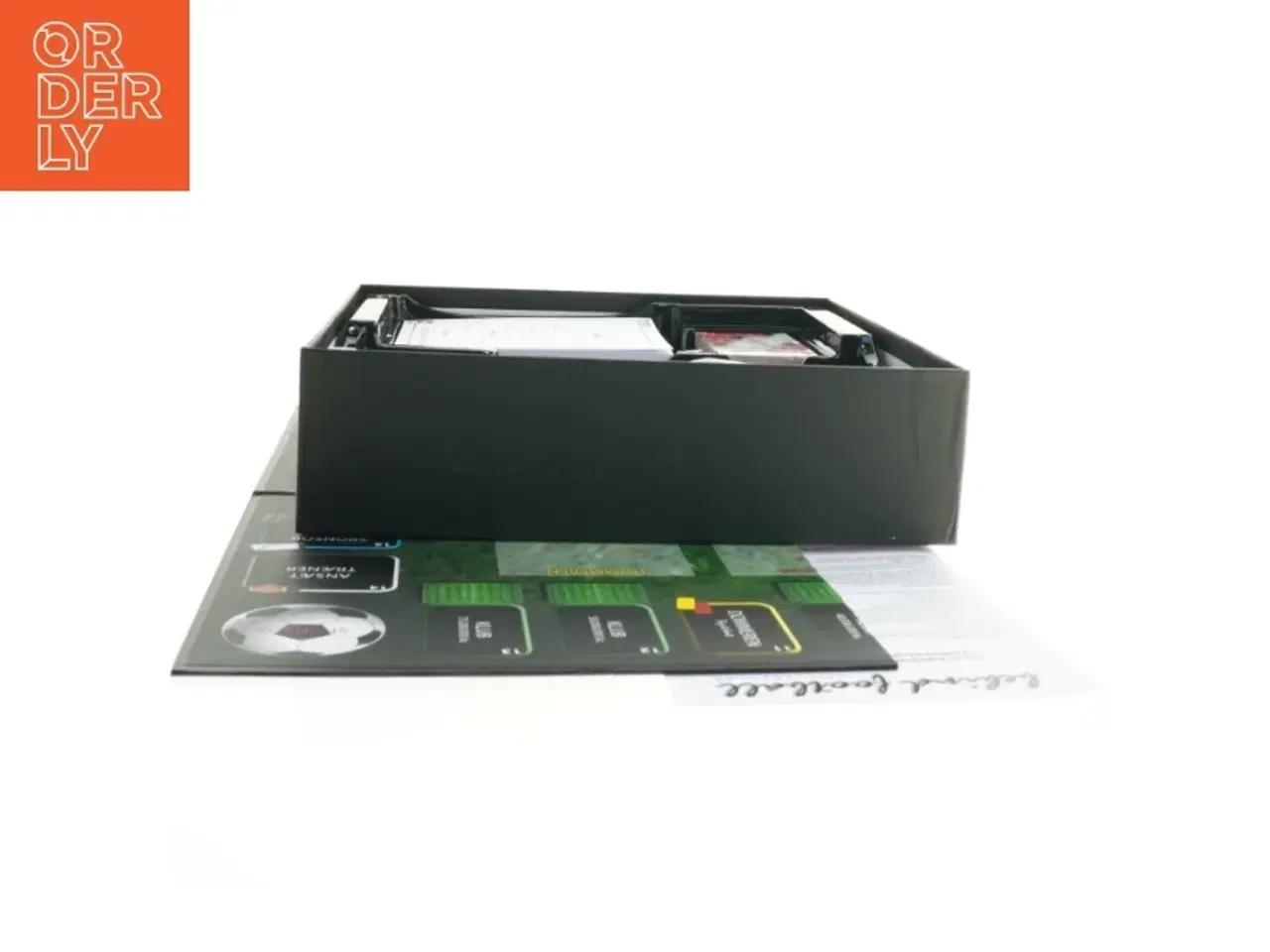 Billede 3 - 'Behind Football' fra NG Games (str. 30 x 30 x 8 cm)