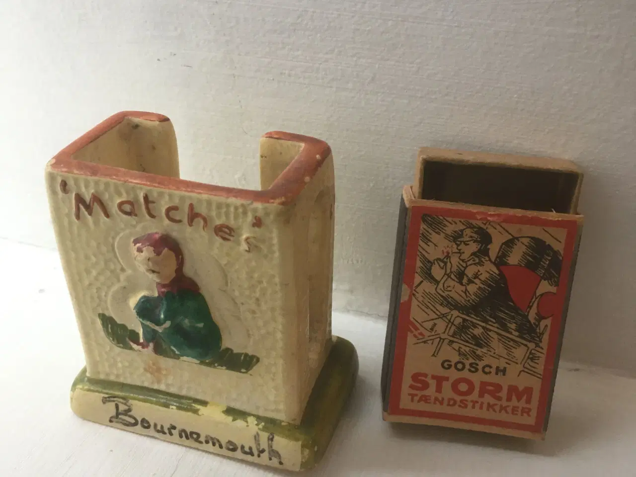 Billede 3 - Bedårende retro tændstiksæskeholder plus æske