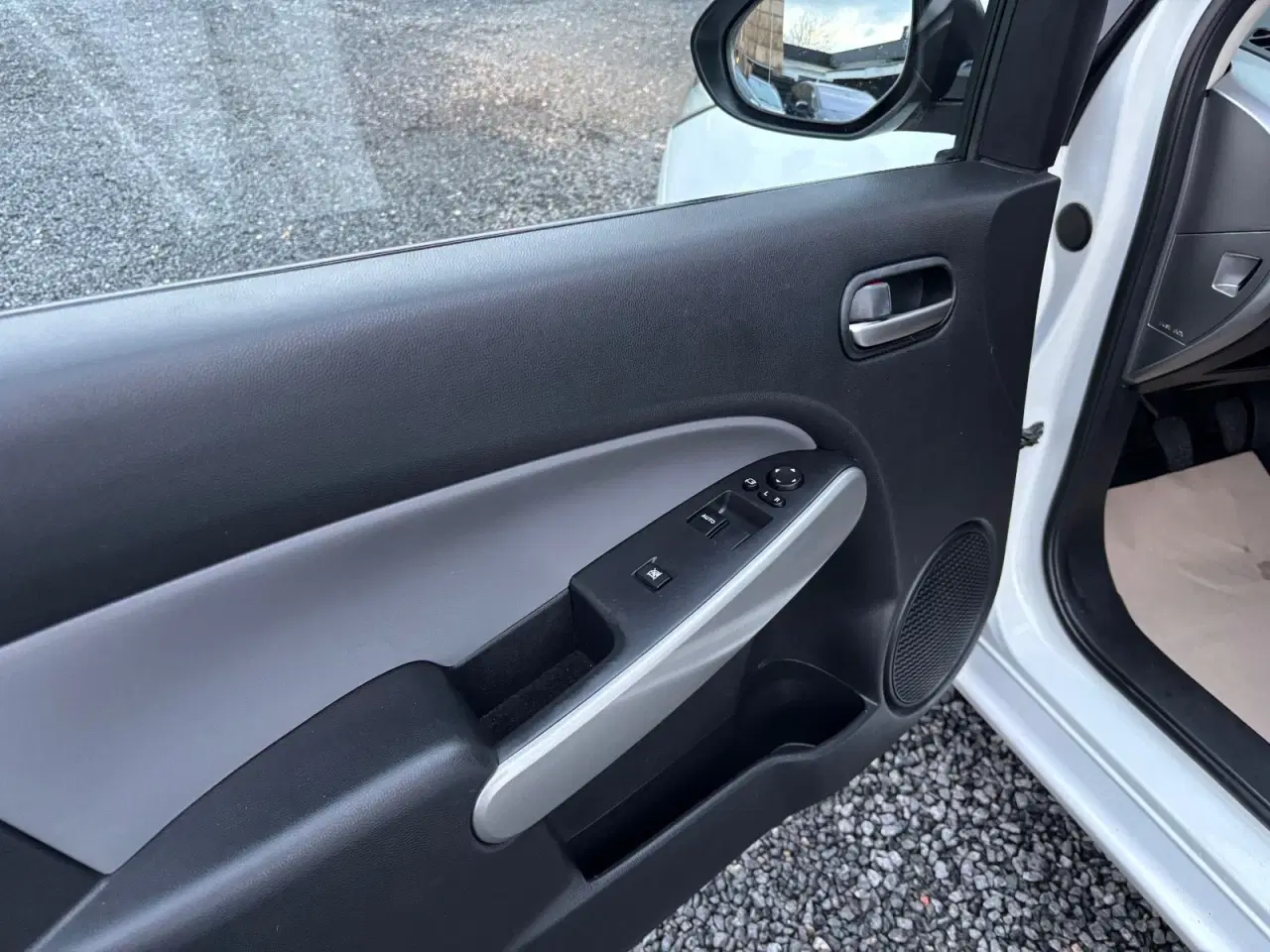 Billede 7 - Mazda 2 1,3 Advance