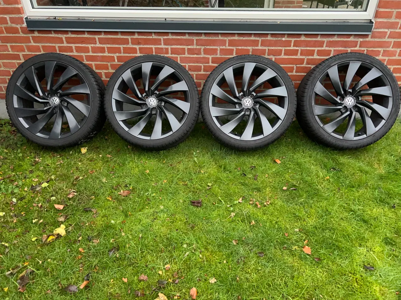 Billede 1 - Alufælge med vinterdæk