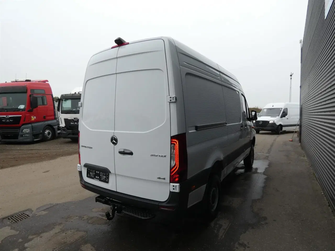 Billede 5 - Mercedes-Benz Sprinter 319 2,0 CDI A2 4X4 9G-Tronic 190HK Van 9g Aut.