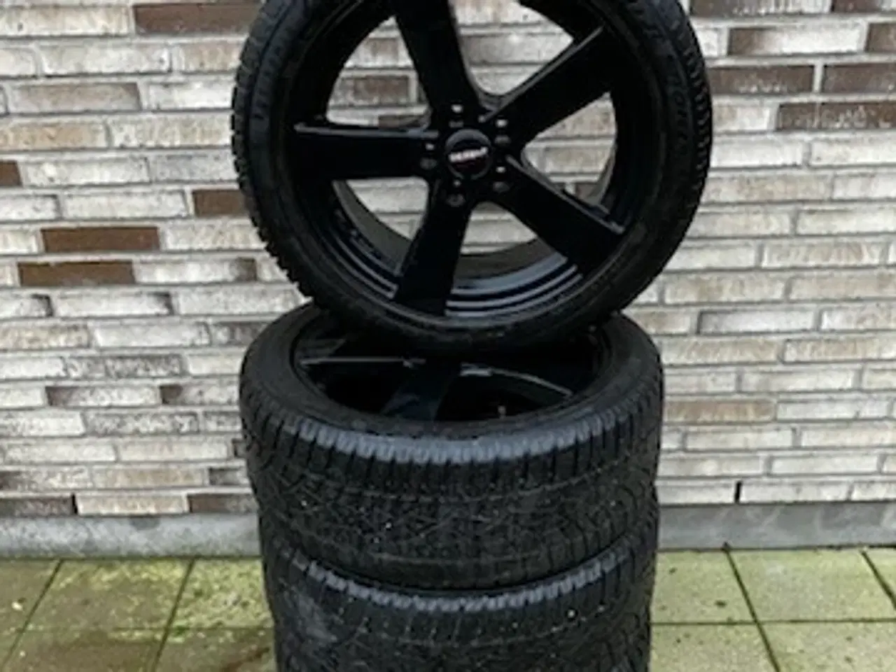 Billede 6 - Dezent Alufælge 5 x 112 m Vinterdæk 225/50R18