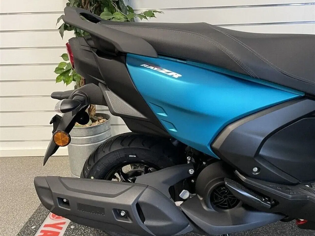 Billede 3 - Yamaha RayZR 125 - Matt Cyan