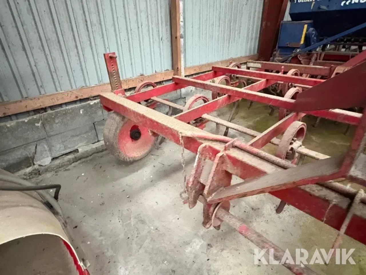 Billede 10 - Forårsharve Marsk Stig