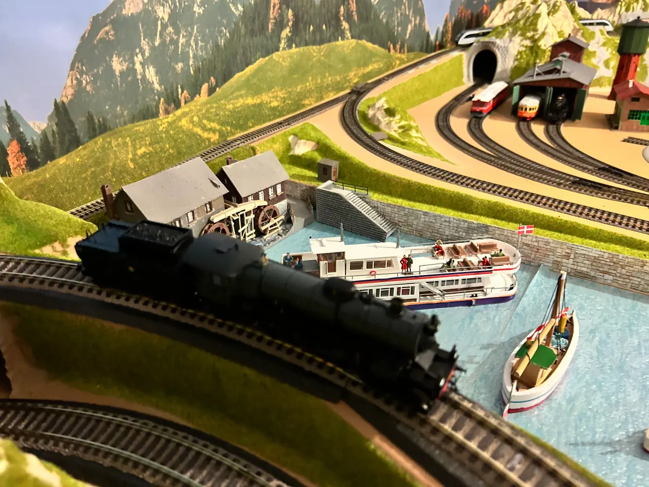 Billede 7 - Modeltog Trix 25490 F 1200 Svensk Damplokomotiv.