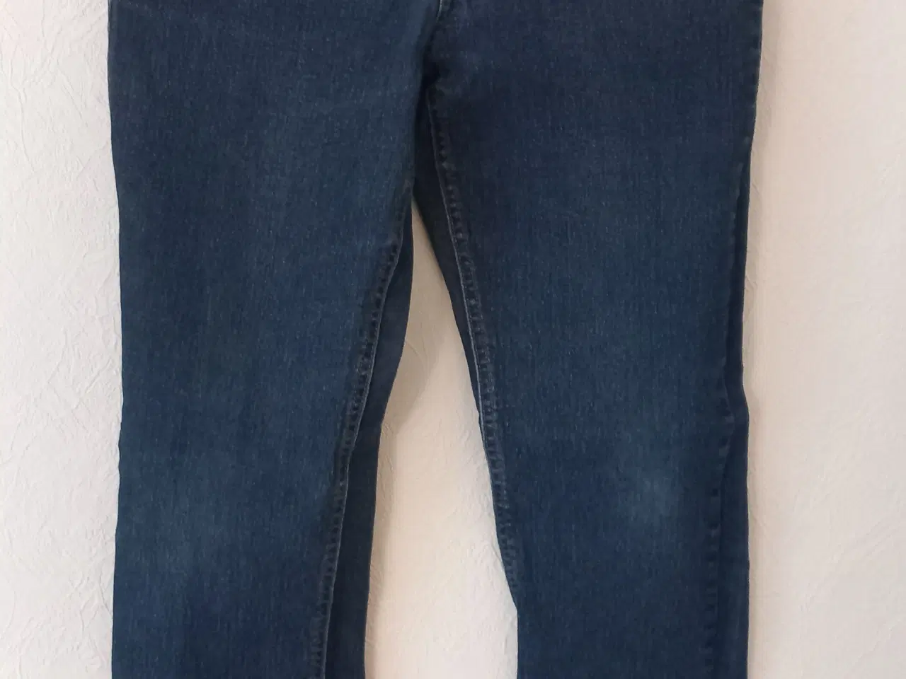 Billede 1 - Jeans str 152