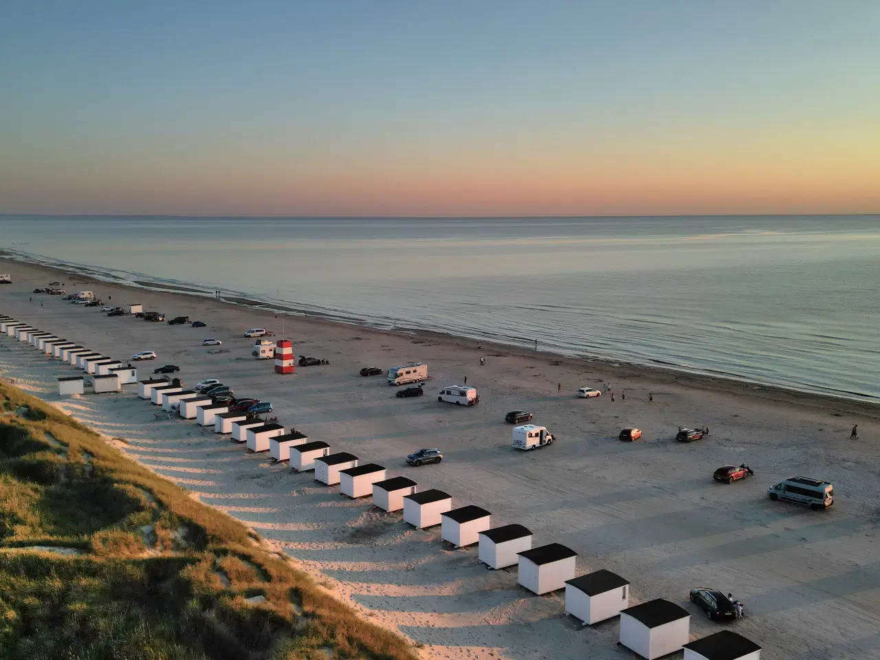 Billede 6 - Drone fotos: Løkken strand på lærredestryk 