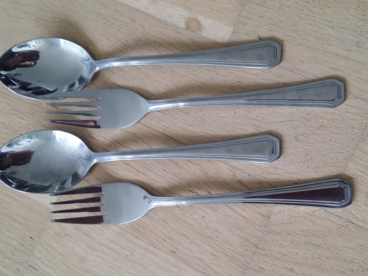 Billede 1 - Spisebestik