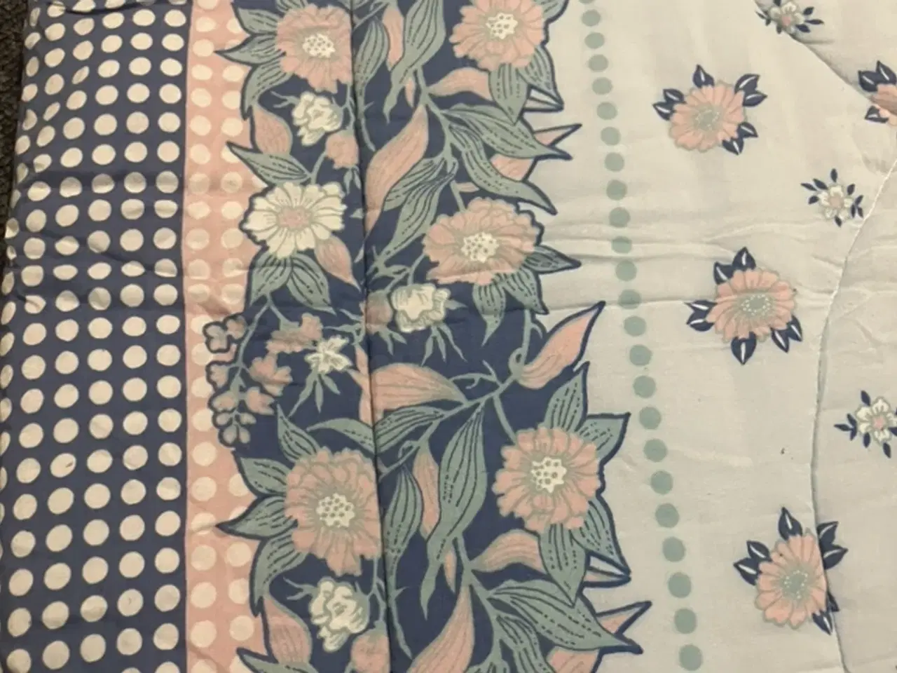 Billede 3 - Skønt retro vattæppe 