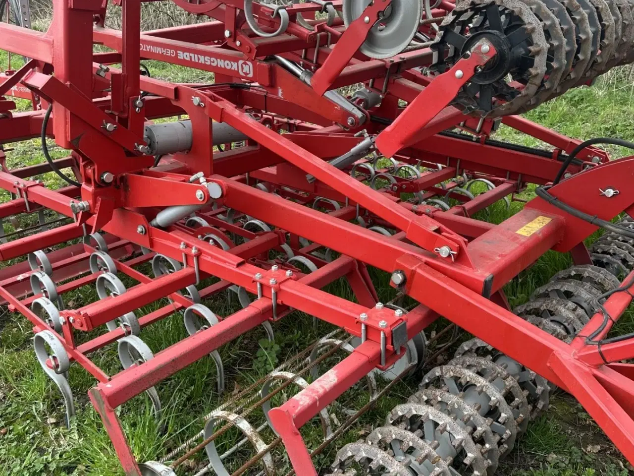 Billede 4 - Kongskilde 7 meter germinator med CROSKILL tromle bagerst. Velegnet til roer, spinat og andre speciel afgrøder.